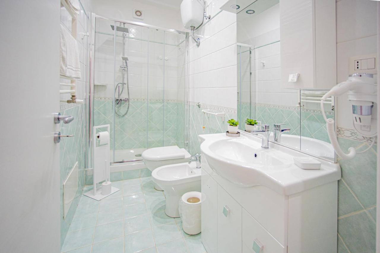 Suite Roma Чефалу Екстериор снимка