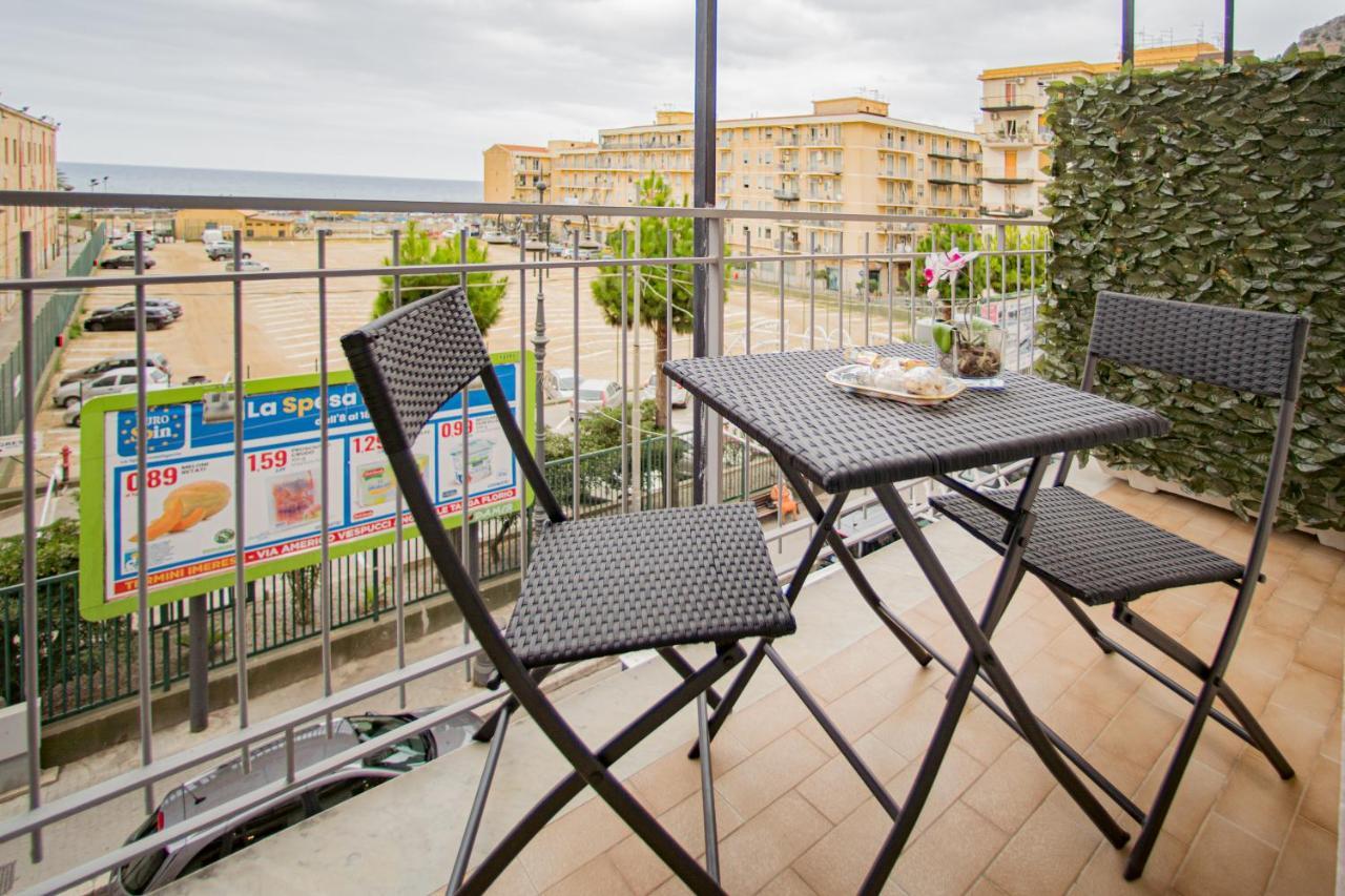 Suite Roma Чефалу Екстериор снимка