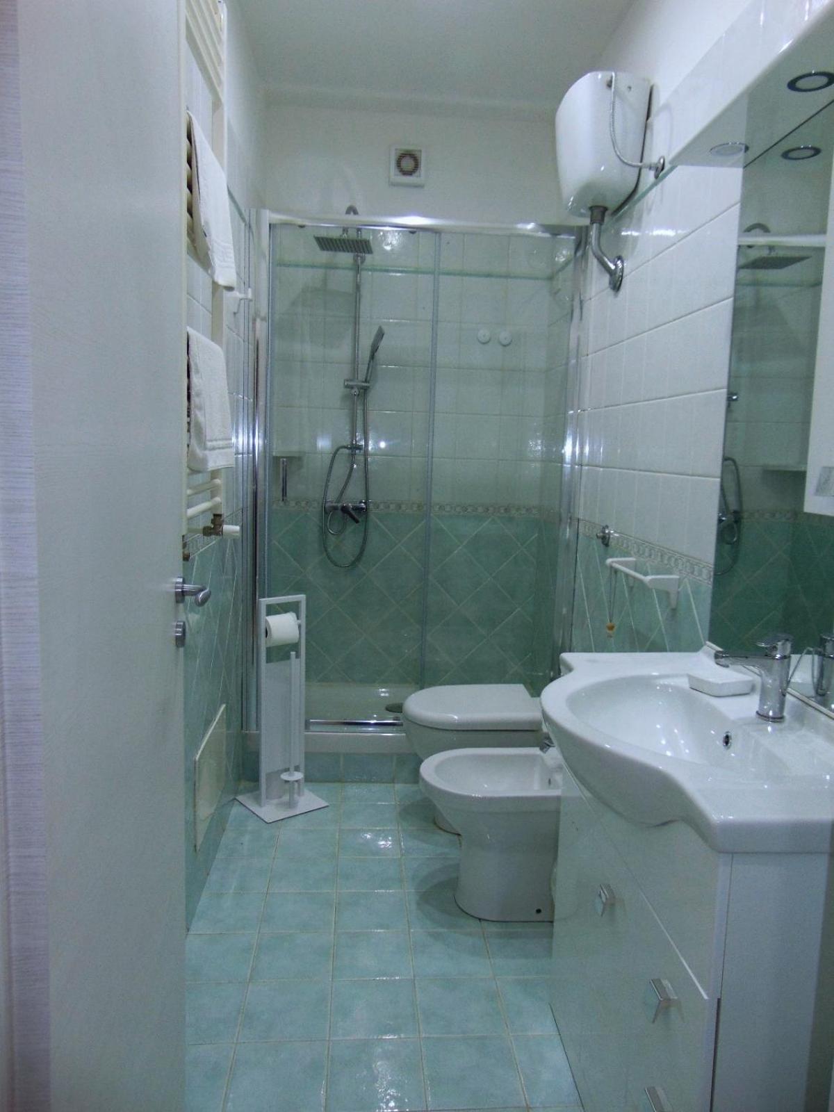 Suite Roma Чефалу Екстериор снимка