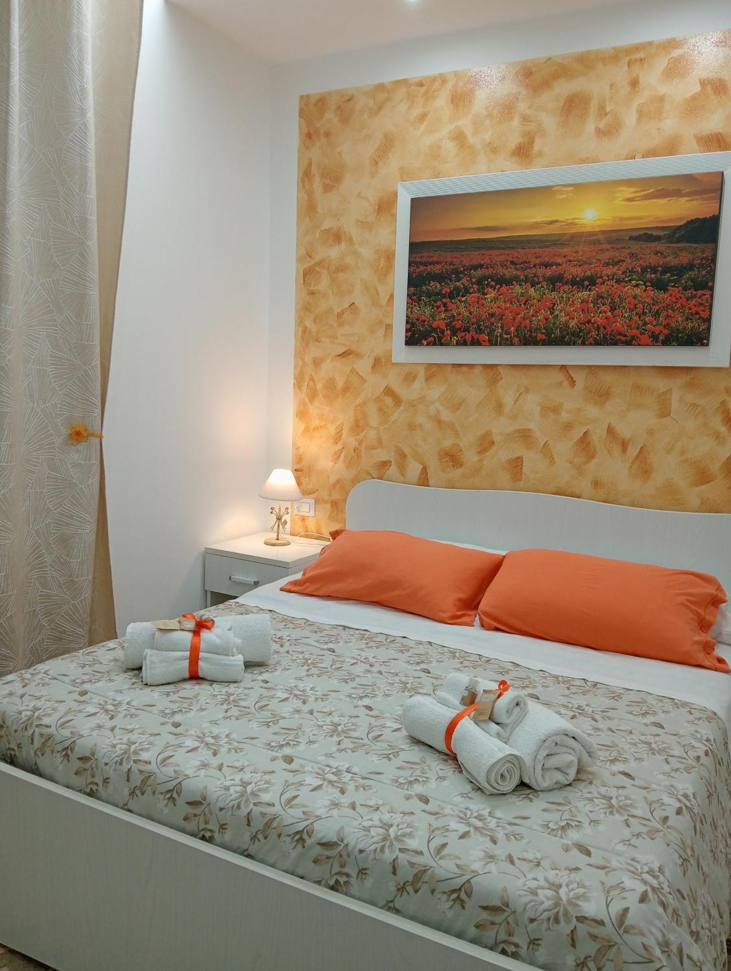 Suite Roma Чефалу Екстериор снимка